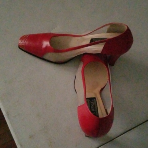 Shoes - Picture 4 of 4